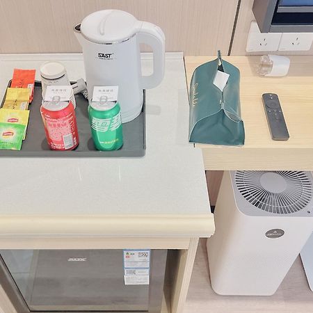 שנגחאי Dayin International Youth Hostel -Near People'S Square & Old Town -Social Area -Bar -Cafe -Gym -Free Laundry Luggage Storage -24H Front Desk -English Service מראה חיצוני תמונה