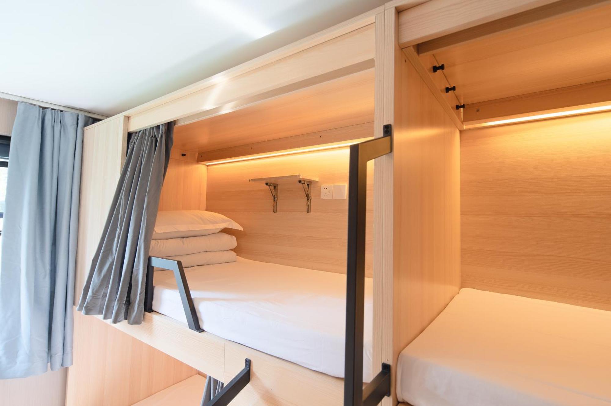 שנגחאי Dayin International Youth Hostel -Near People'S Square & Old Town -Social Area -Bar -Cafe -Gym -Free Laundry Luggage Storage -24H Front Desk -English Service מראה חיצוני תמונה